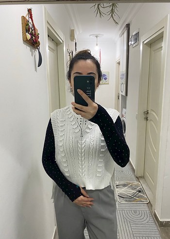 Beyaz Yüksek Yakalı Örgü Triko Süveter - Görsel 2