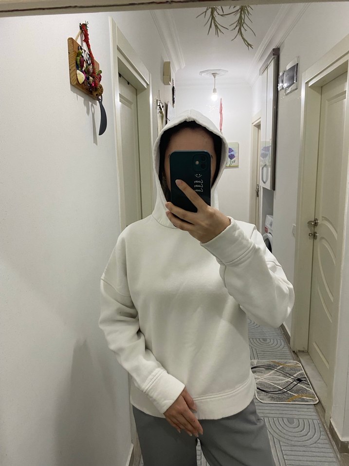 Beyaz Şapkalı Kadın Sweatshirt - Görsel 4