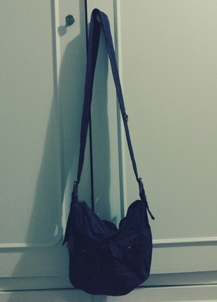Abercombie Fitch siyah uzun askılı çanta 