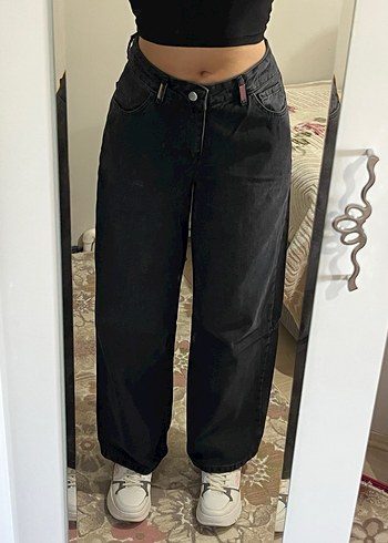 Koyu füme bol kesim jean