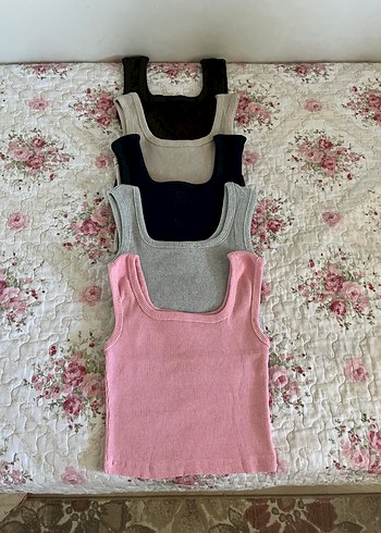Askılı Kadın Crop