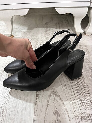 37 Beden siyah Renk Stiletto