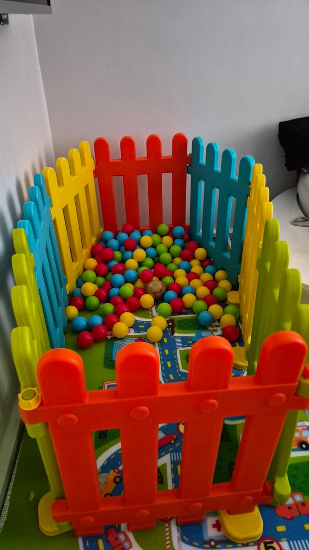 Renkli Plastik Çit Oyun Alanı - Görsel 3