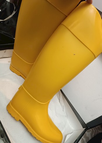 Sarı Kadın Stiletto Topuklu Diz Boyu Lastik Çizme