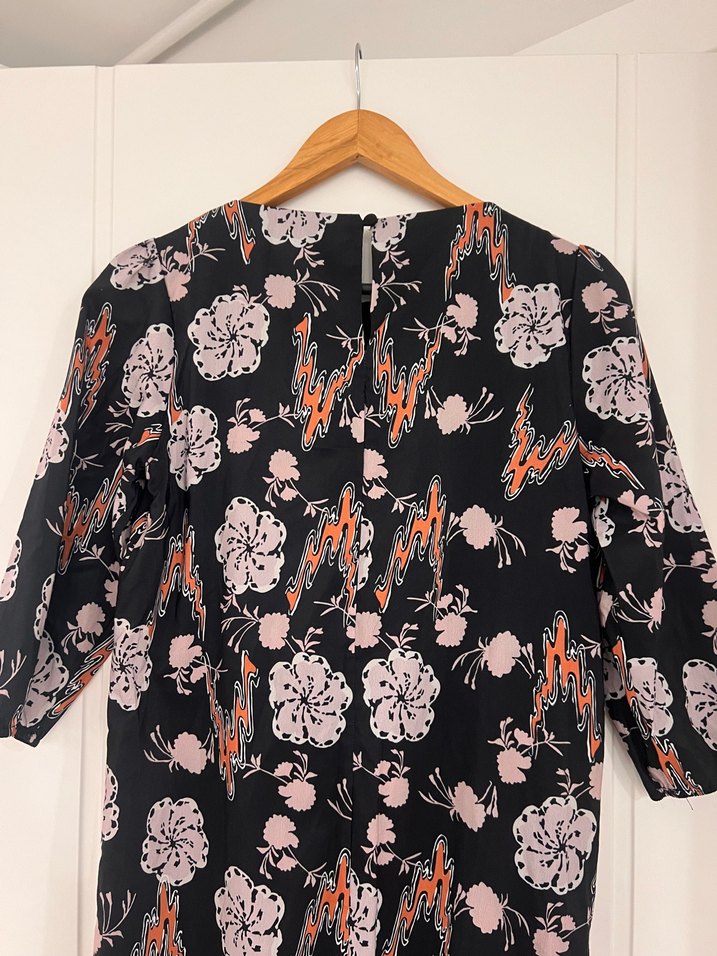 Çiçek Desenli Uzun Kollu Elbise - Görsel 3