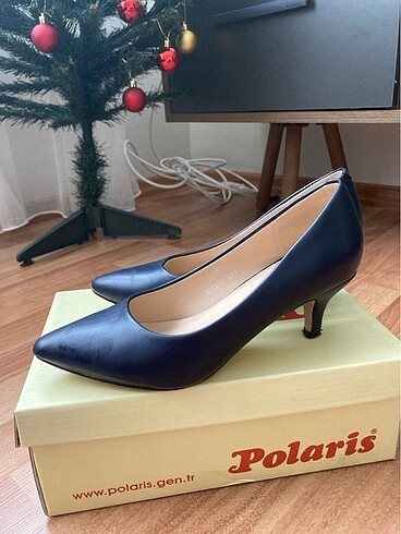 Polaris lacivert topuklu ayakkabı