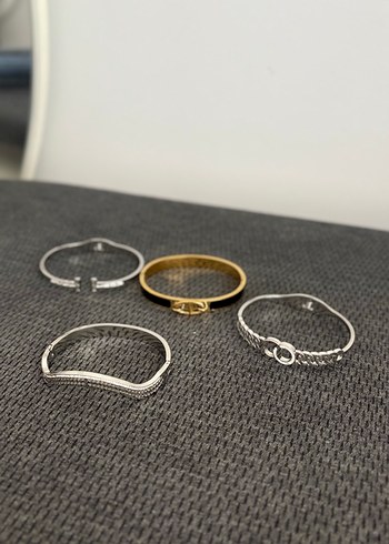 Kadın Zincir Detaylı Minimalist Bileklikler