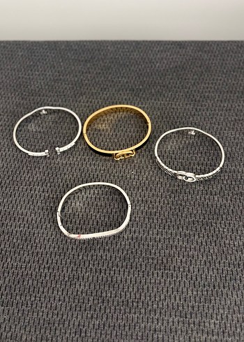 Beden Kadın Zincir Detaylı Minimalist Bileklikler