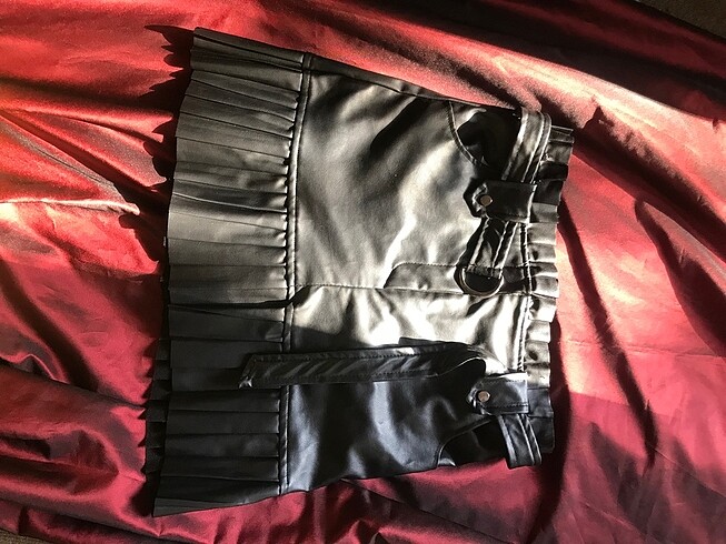 goth deri etek