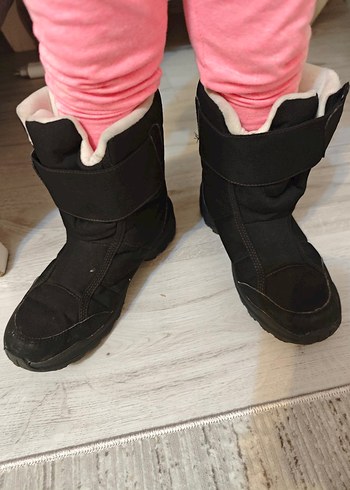 Kız Çocuk Siyah Kauçuk Botlar Velcro - Görsel 3