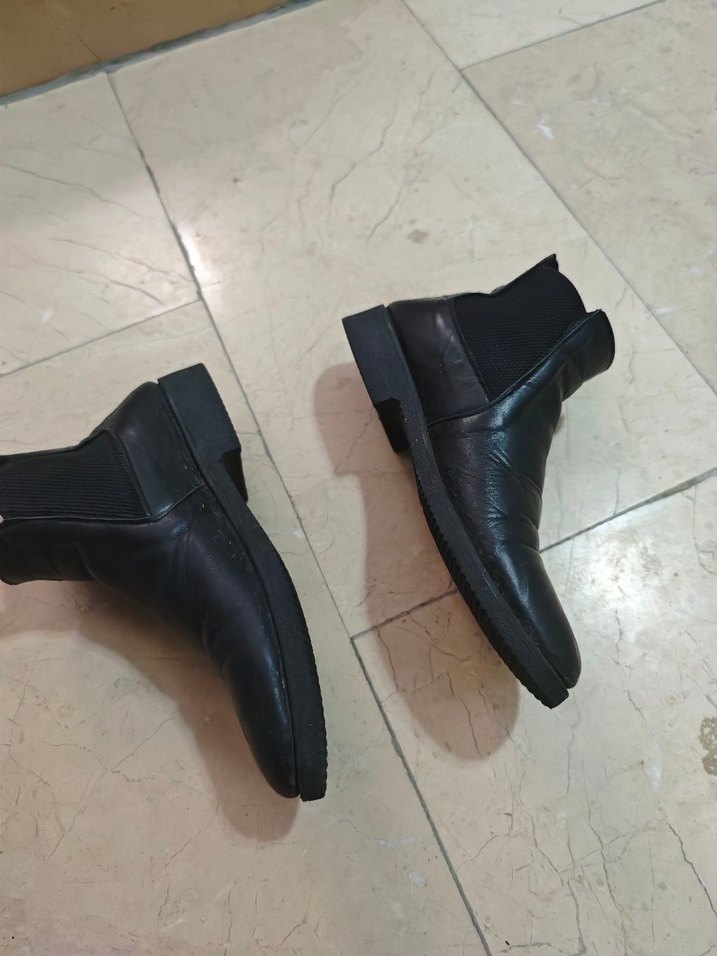 Siyah Deri Kadın Bot -  Tokalı - Görsel 3