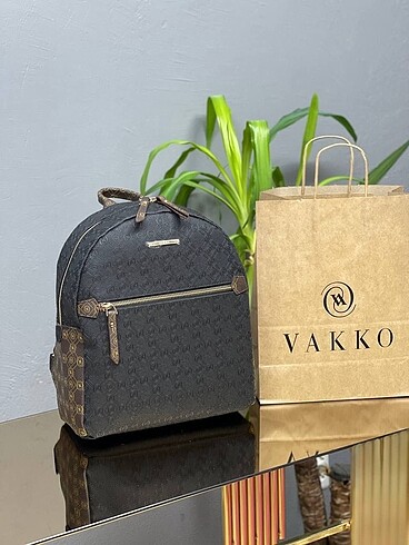  Beden Vakko şırt çanta