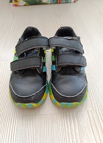 Adidas ayakkabı