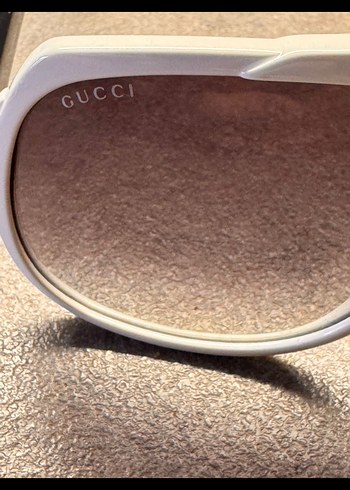 Gucci Beyaz Tokalı Kadın Güneş Gözlüğü - Görsel 3