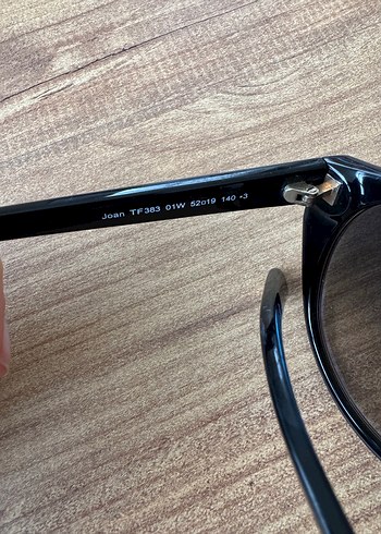 Tom Ford Klasik Tarz Gri Transparan Kadın Güneş Gözlüğü - Görsel 2