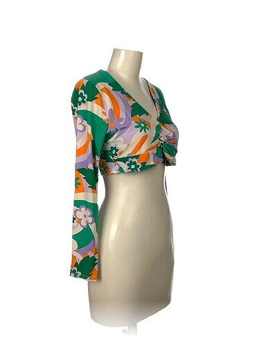 H&M H&M Mini Üst %70 İndirimli.