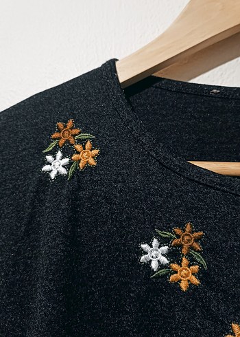 İşlemeli kazak - Görsel 5