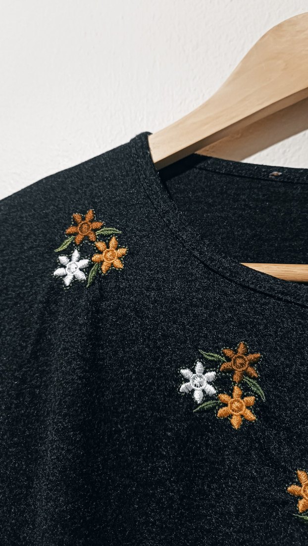 İşlemeli kazak - Görsel 5