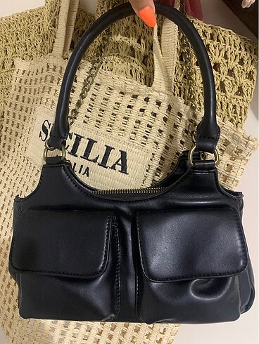 Stradivarius çanta