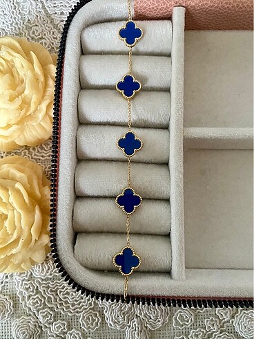 Mavi renk van cleef model yonca çelik bileklik