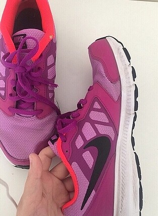 38 Beden pembe Renk Nike orijinal spor ayakkabı