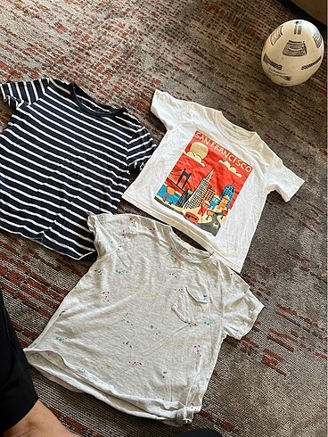3 adet tshirt 5/7 yaş çocuklara olacaktır