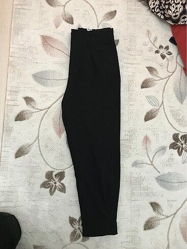 Zara / Siyah kumaş pantolon