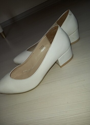 38 Beden beyaz Renk Topuklu Ayakkabı 