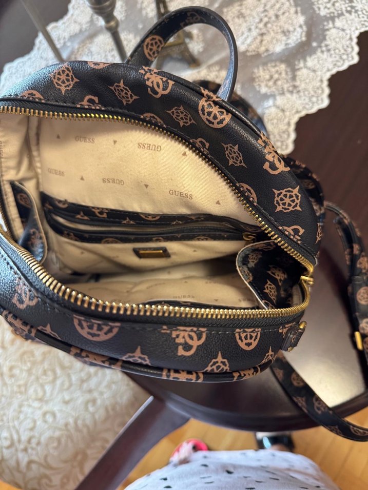 Guess Kadın Sırt Çantası - Görsel 5