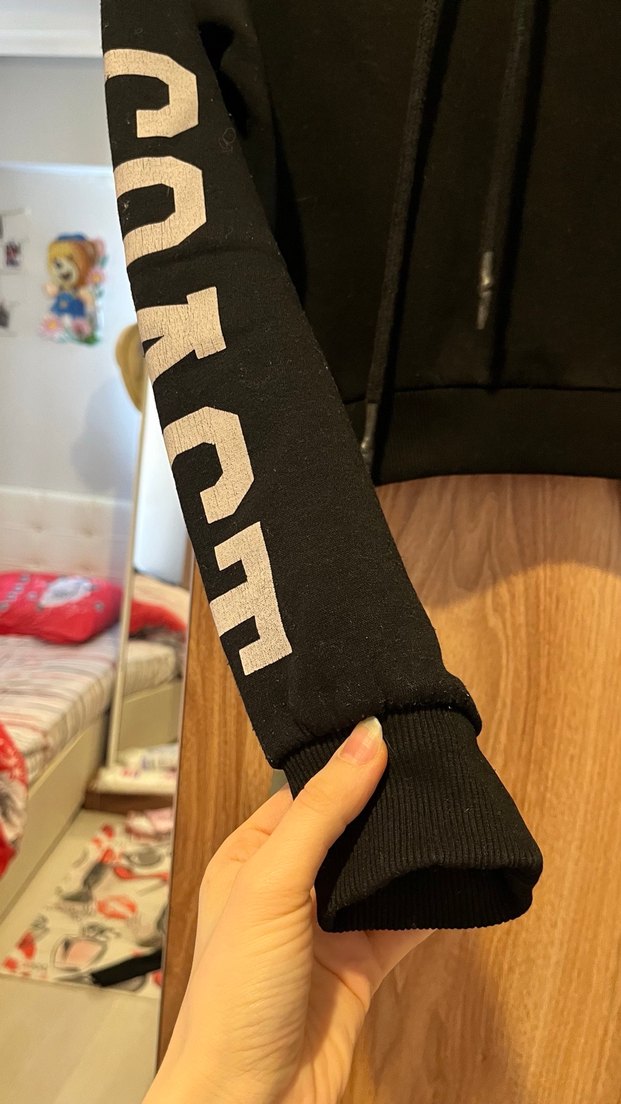 Siyah Kapüşonlu Baskılı Kadın Sweatshirt - Görsel 3