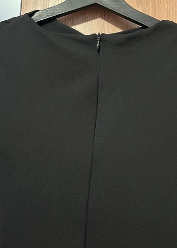 Uzun Siyah Drapeli Yüksek Yakalı Elbise - Görsel 7