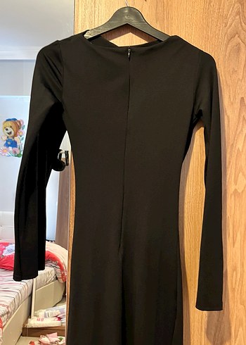 Uzun Siyah Drapeli Yüksek Yakalı Elbise - Görsel 6