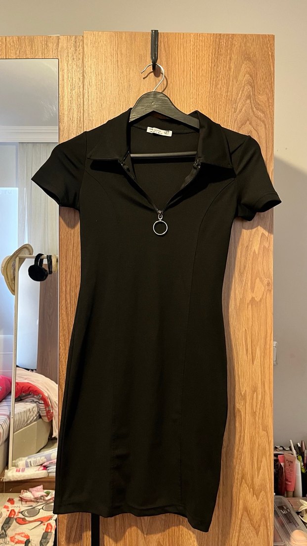 Zincir Detaylı Siyah Kısa Kollu Mini Elbise - Görsel 3