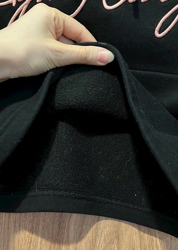 Siyah Kapüşonlu Crop Sweatshirt - Görsel 4