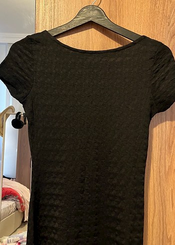 V Yaka Siyah Midi Kadın Elbise - Görsel 2