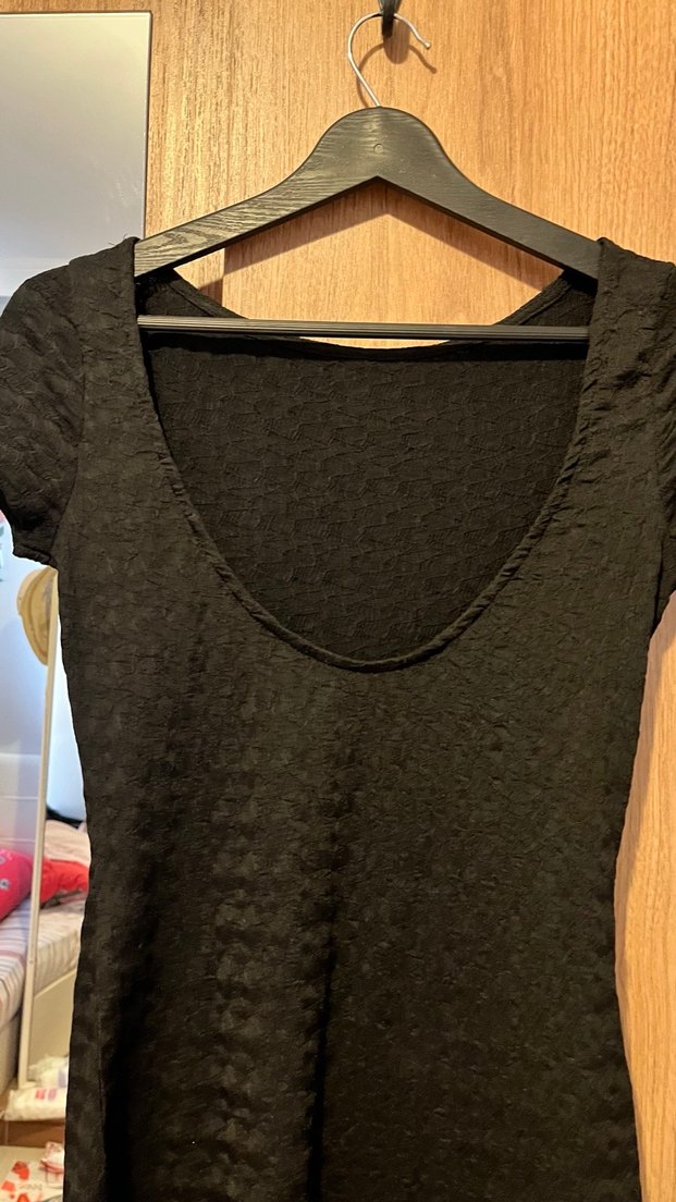 V Yaka Siyah Midi Kadın Elbise - Görsel 4