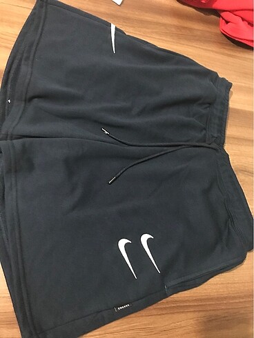 Nike s woosh