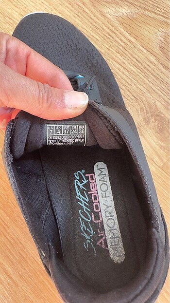 37 Beden beden uymadığı için satıyorum orijinal skechers l