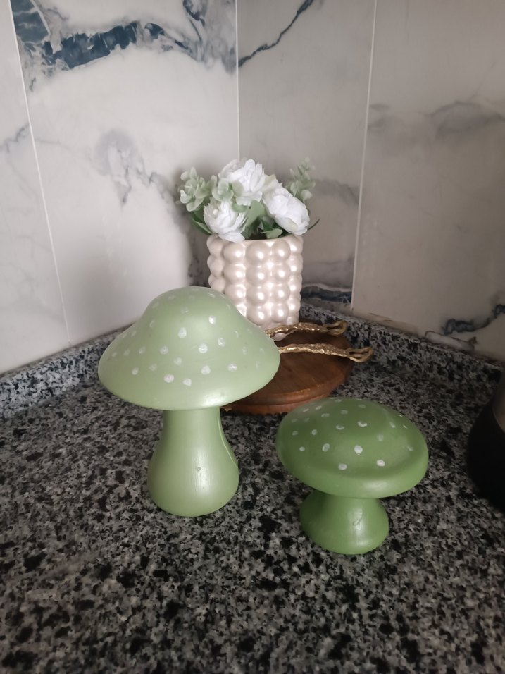 Yeşil Pastel Renkli Mantar Figürleri - Görsel 5