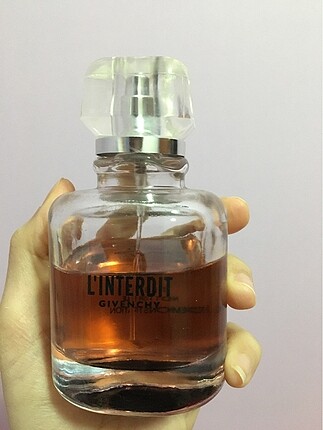 Linterdit Givenchy