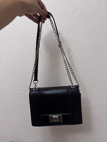 Stradivarius çanta