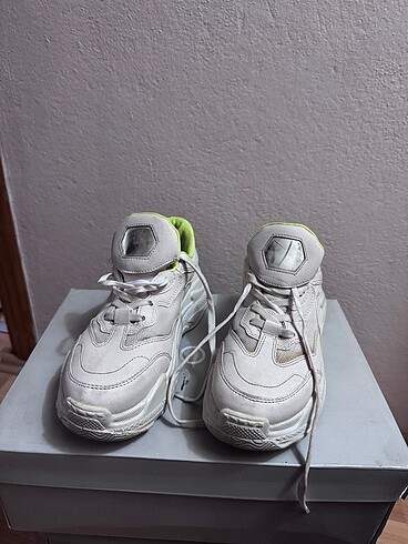 Hotiç Sneaker