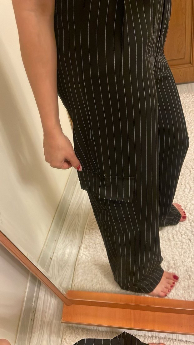 Düğmeli Siyah Çizgili Kadın Kumaş Pantolon - Görsel 3