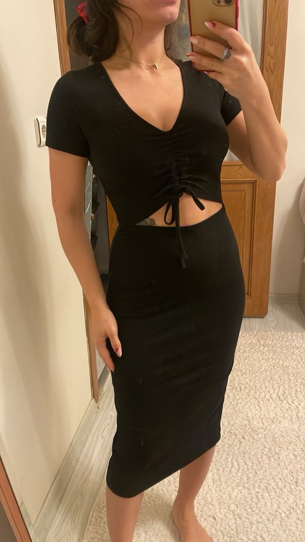 V Yaka Siyah Midi Kadın Elbise - Görsel 2