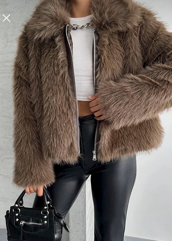 Sokak Stili Kahverengi Kürk Detaylı Deri Ceket - Görsel 2