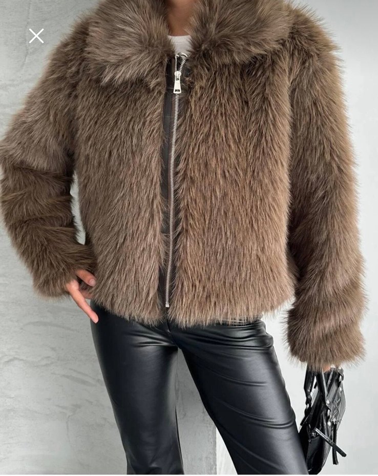 Sokak Stili Kahverengi Kürk Detaylı Deri Ceket - Görsel 3