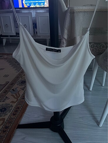 Beyaz bluz