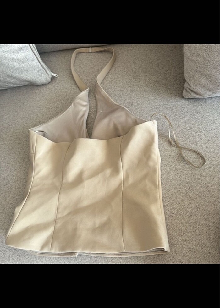 zara büstiyer - Görsel 3