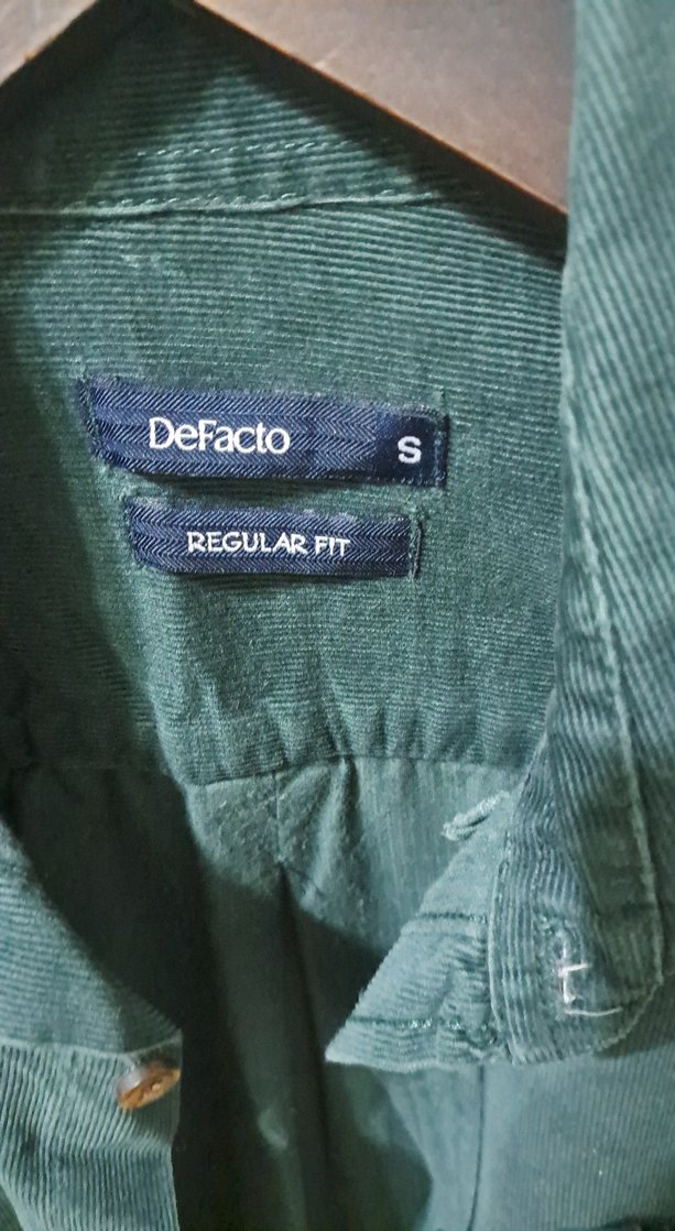 Düğmeli Koyu Yeşil kadife bayan Gömlek - Görsel 3