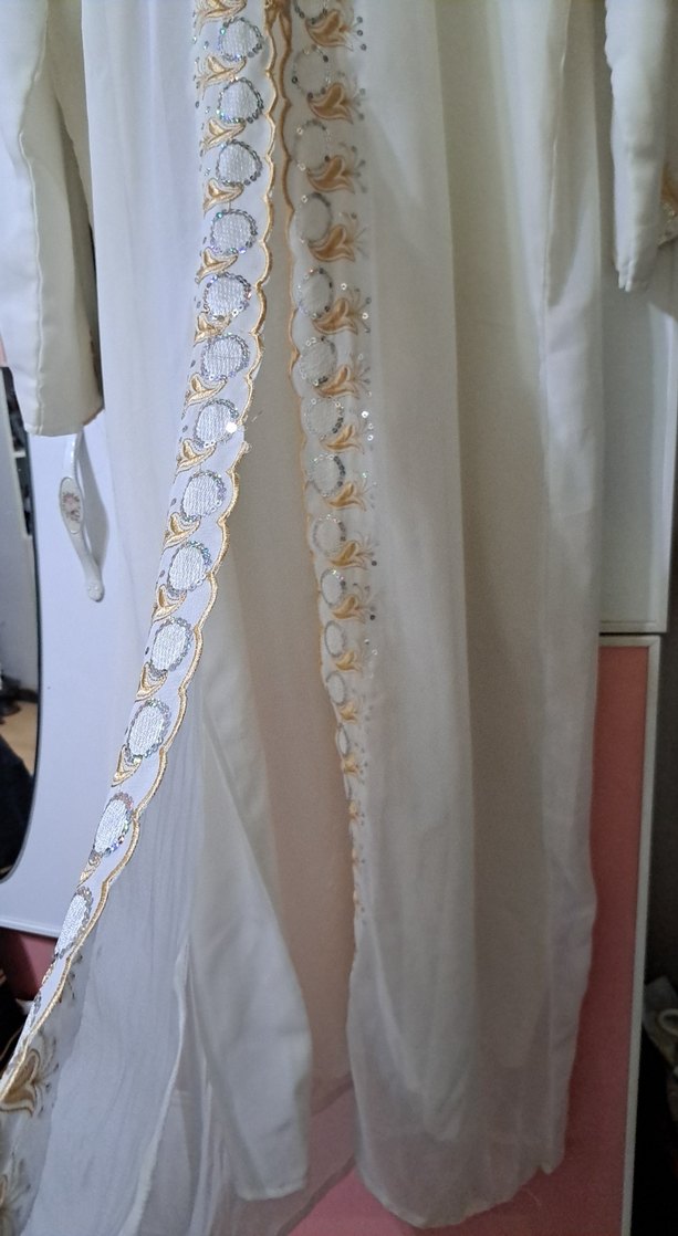 Uzun Kollu Beyaz Nakışlı Bohem Elbise - Görsel 3